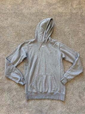 Men’s Nike Center Swoosh Gray Pullover Hoodie- Size MT